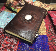 Load image into Gallery viewer, Leather Journal 23cm x 13cm
