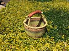 Load image into Gallery viewer, XSmall Round Bolga Basket
