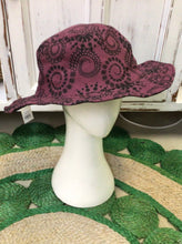 Load image into Gallery viewer, Cotton Pattern Print Hat
