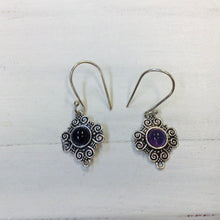 Load image into Gallery viewer, Sally Earrings
