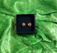 Load image into Gallery viewer, Dichroic Stud Nev Earrings
