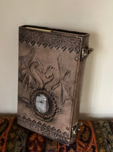 Load image into Gallery viewer, Leather Journal 23cm x 13cm
