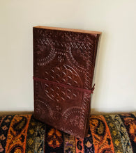 Load image into Gallery viewer, Leather Journal 23cm x 13cm
