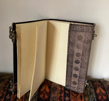 Load image into Gallery viewer, Leather Journal 23cm x 13cm
