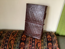 Load image into Gallery viewer, Leather Journal 23cm x 13cm
