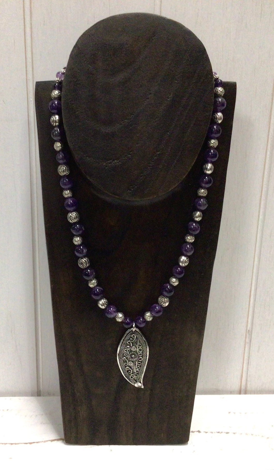 Leaf Amethyst and Silver Beaded Necklace