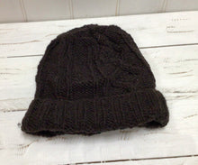 Load image into Gallery viewer, Wool Diamond Cable Knit Beanie
