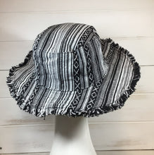 Load image into Gallery viewer, Cotton Stripe Hat

