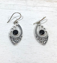 Load image into Gallery viewer, Melody Earrings
