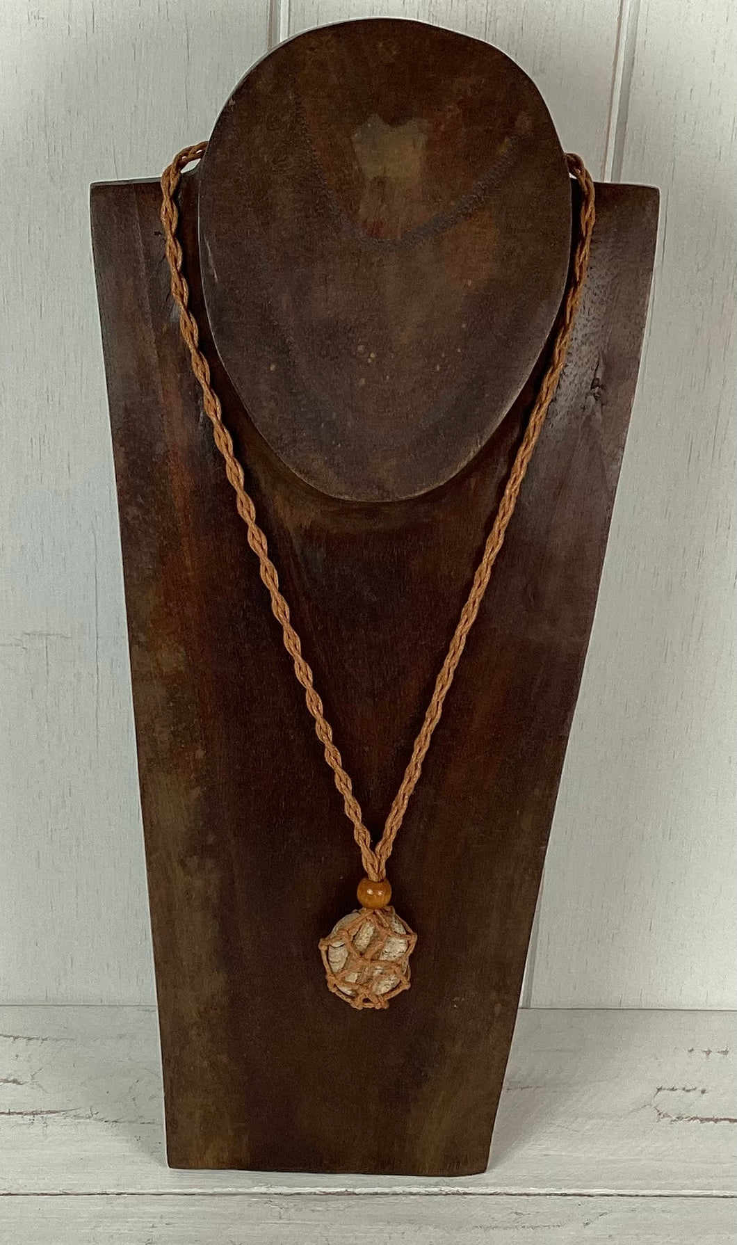 Macrame Stone Holder Necklace