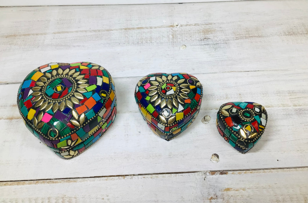 Heart Stone Chip Trinket Box