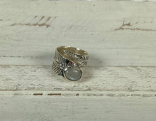 Load image into Gallery viewer, Stone and  Feather Wrap Ring
