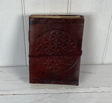 Load image into Gallery viewer, Leather  Journal 15cm x 11cm
