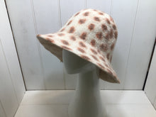 Load image into Gallery viewer, Wool Felt Spotty Hat
