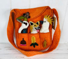 Load image into Gallery viewer, Wool Felt Bag plus  3 Finger Puppets
