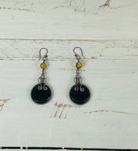 Load image into Gallery viewer, Jade and Amber Scroll work Earrings
