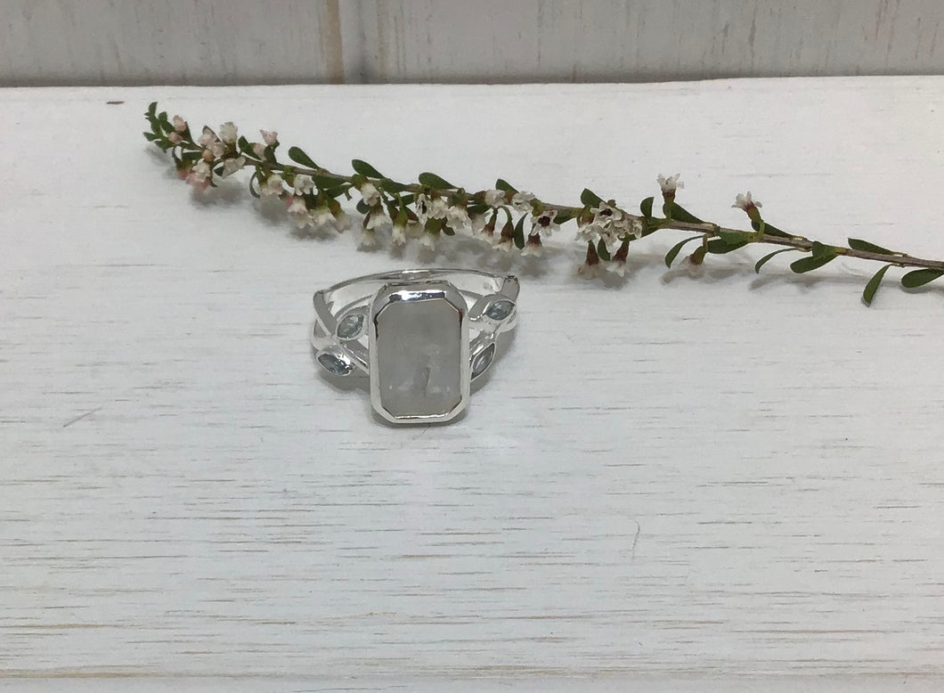 Rectangle and Leaves Ring