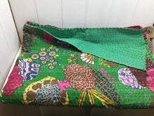 Load image into Gallery viewer, Cotton Light Weight Quilt/Throw-Single
